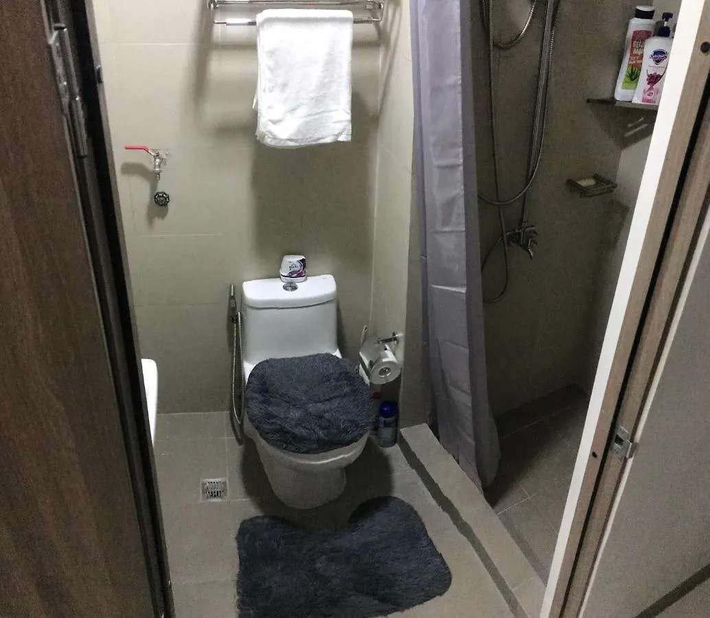 Cozy City Living Pasay Aparthotel